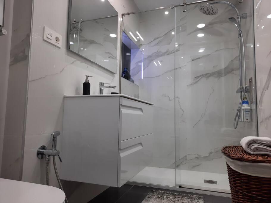 Soleado Apartamento Con Garaje Santander Ngoại thất bức ảnh